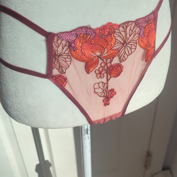 NWOT Adore Me Floral Lace Bra And Panty Set - Pink and Orange - Picture 4 of 9